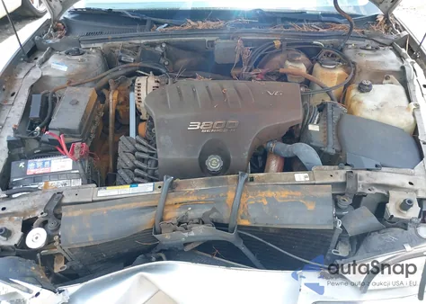 2000 Buick Park Avenue from USA, damaged, VIN 1G4CW54K5Y4259314